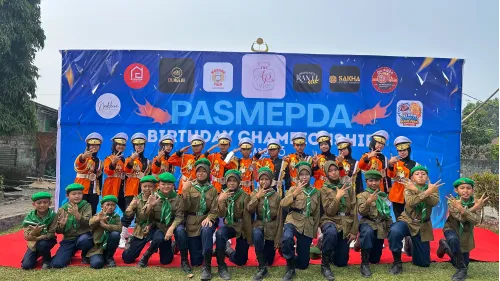 Siswa SD Unggulan 'Aisyiyah Taman Harapan Tunjukkan Kekompakan dalam Lomba Ketangkasan Baris-Berbaris PASMEPDA Birthday Championship Season 3