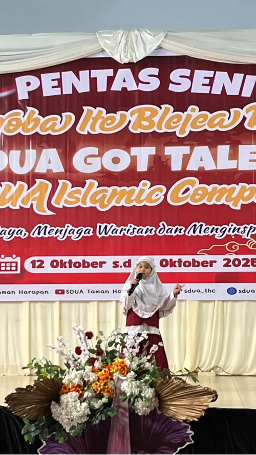 Mengenal Budaya Lewat Bahasa, SD Unggulan 'Aisyiyah Taman Harapan Gelar Pentas "Maroba Ite Blajea Baso" Kelas I dan II