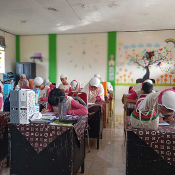Kegiatan Belajar Mengajar SDUA